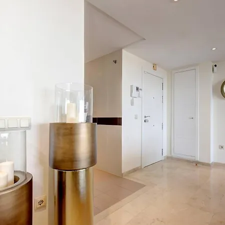 102 Stylish 2 Bed Duplex Penthouse Sea Views & Hot Tub Apartment