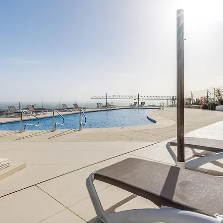 102 Stylish 2 Bed Duplex Penthouse Sea Views & Hot Tub